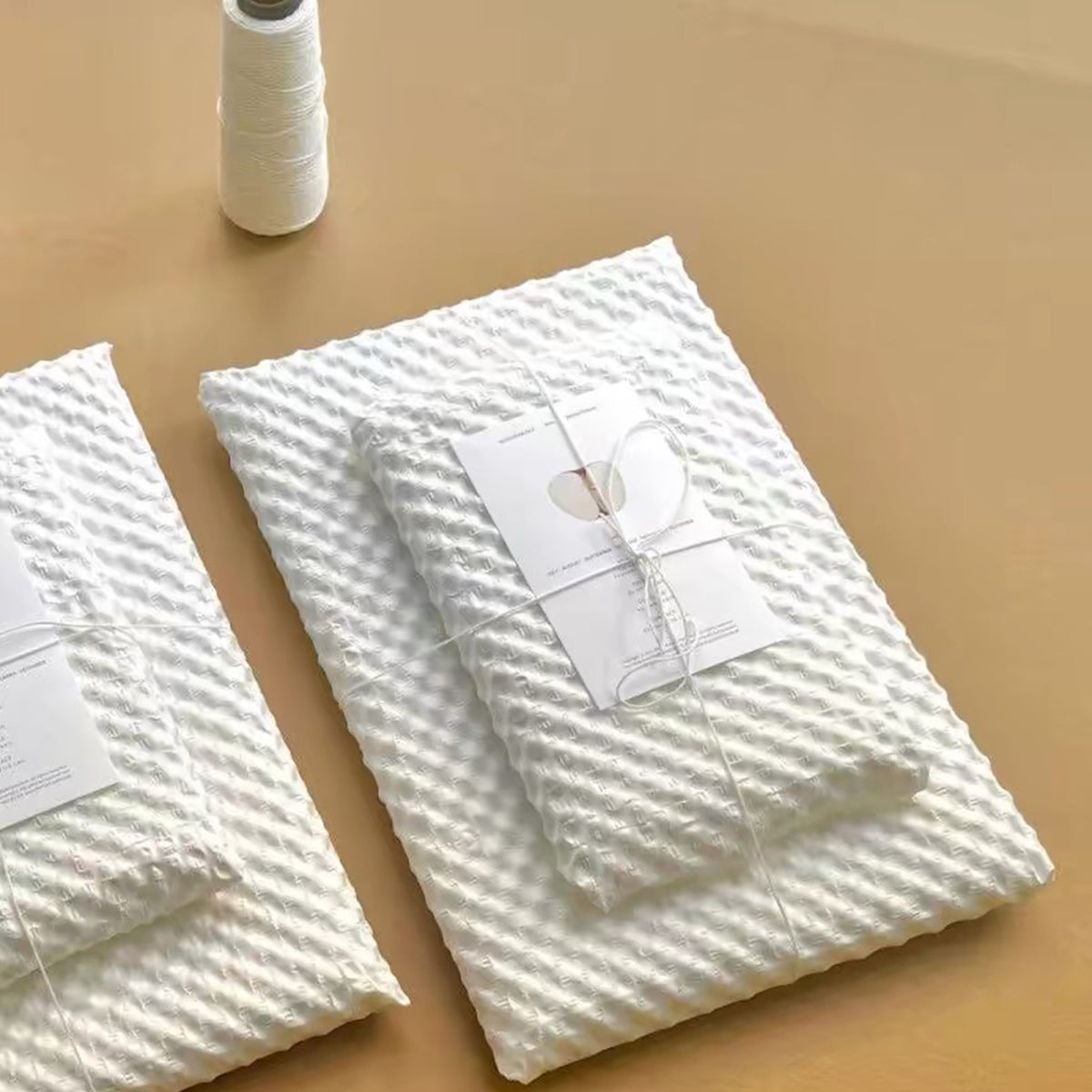 White Kraft Bubble Paper Roll Degradable Cushion Packaging Wrap