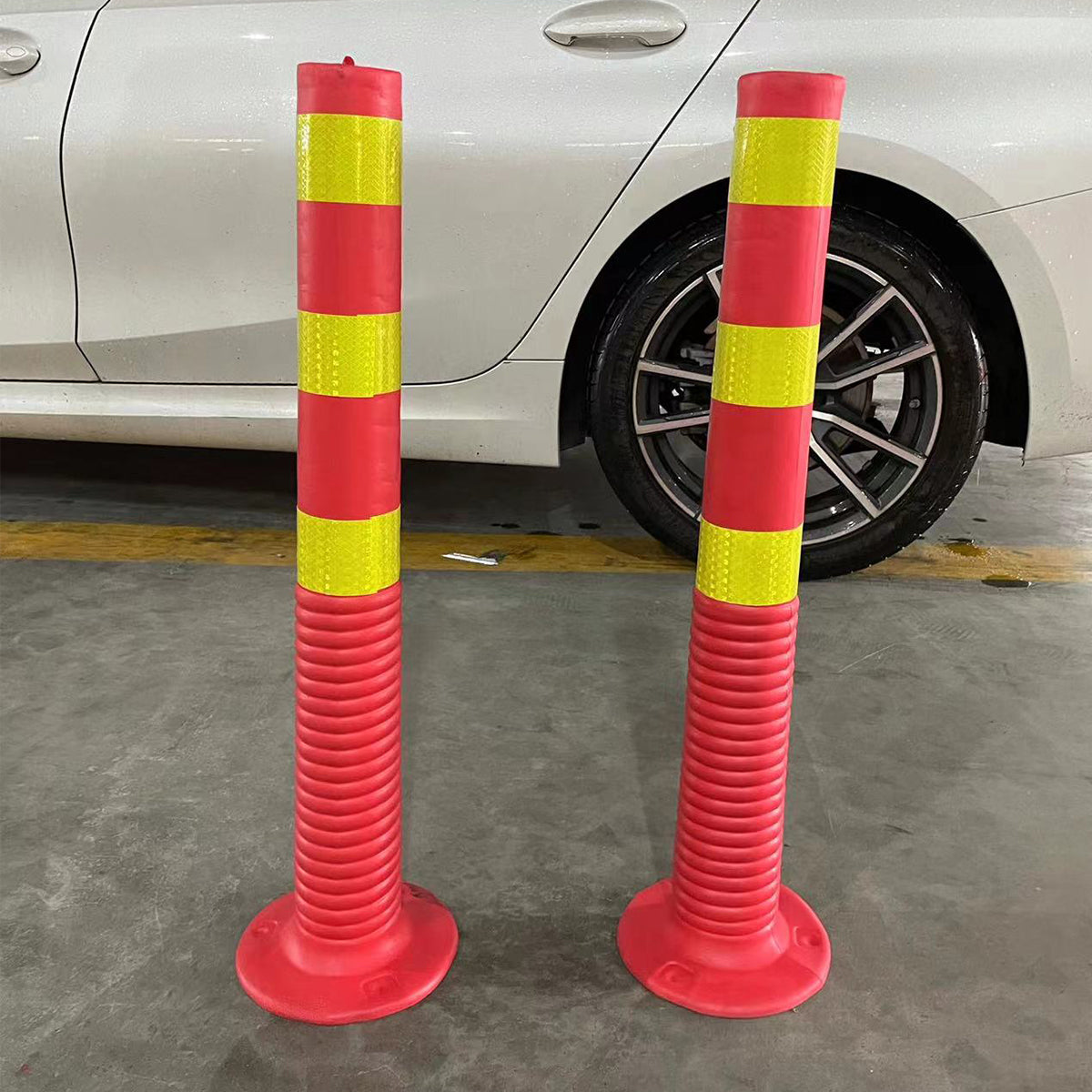 Plastic Safety Traffic Cones Impact Resistant Road Warning 2PCS