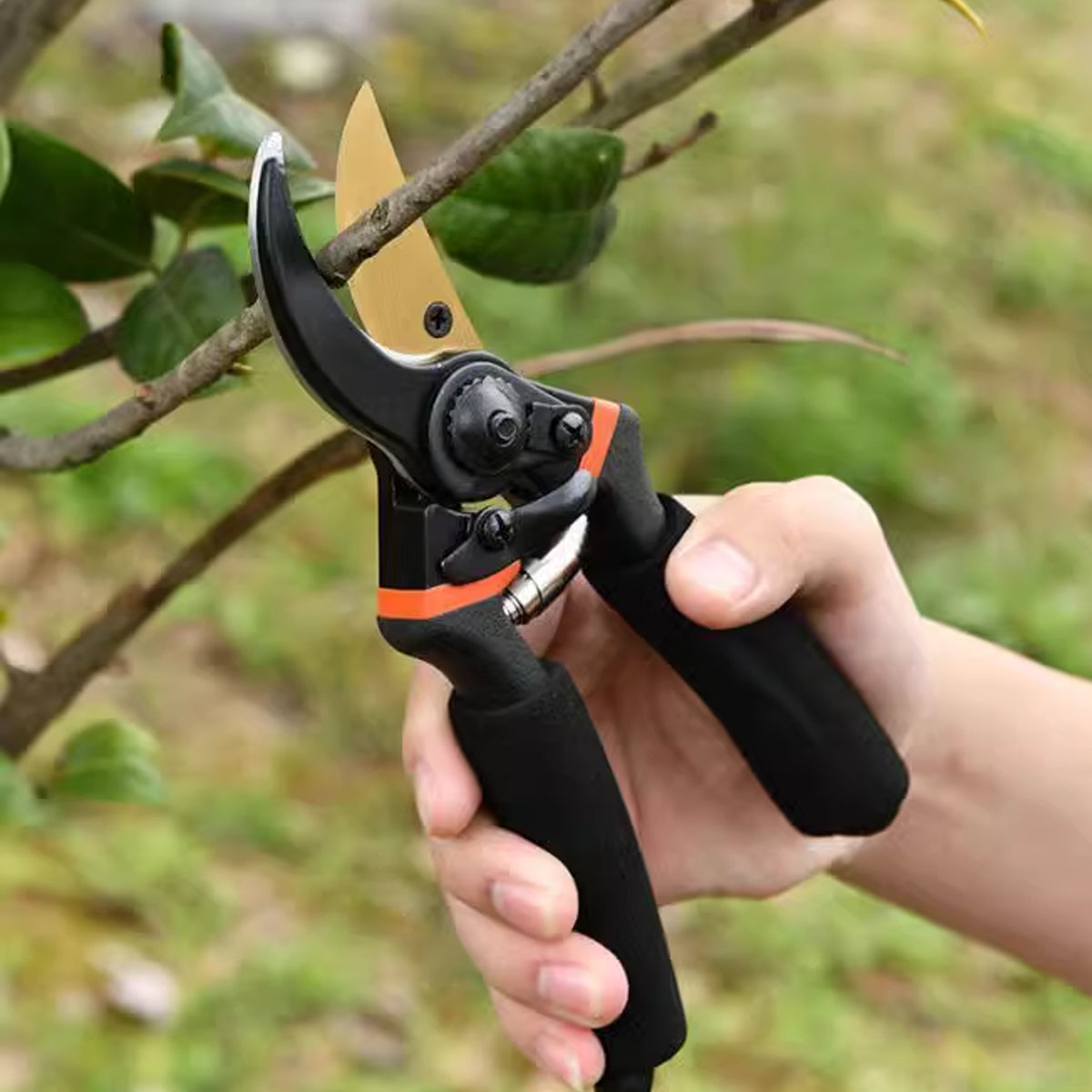 Heavy Duty Garden Pruning Shears for Thick Branch Cutting