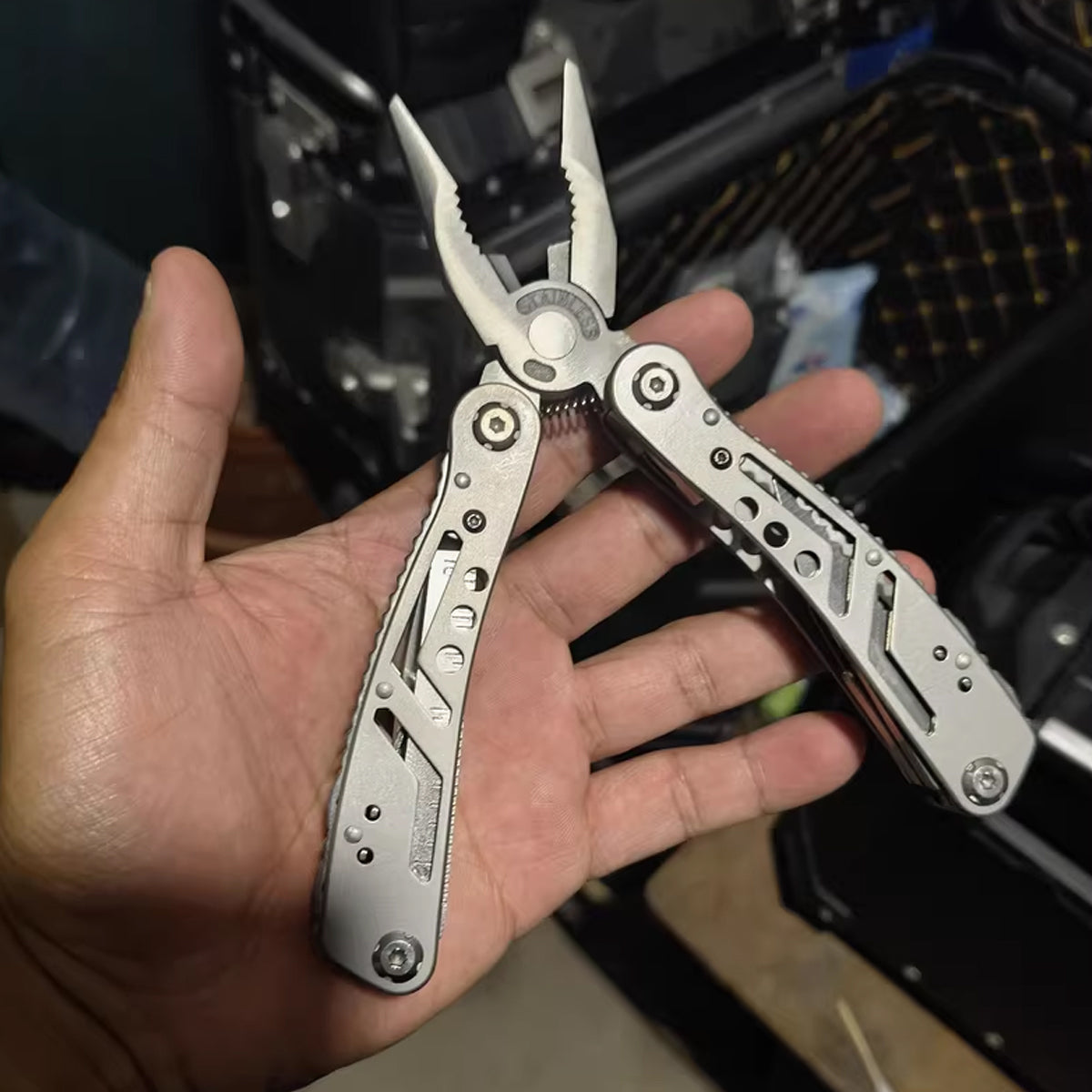 Outdoor Camping 12-in-1 Folding Pliers Survival Tool